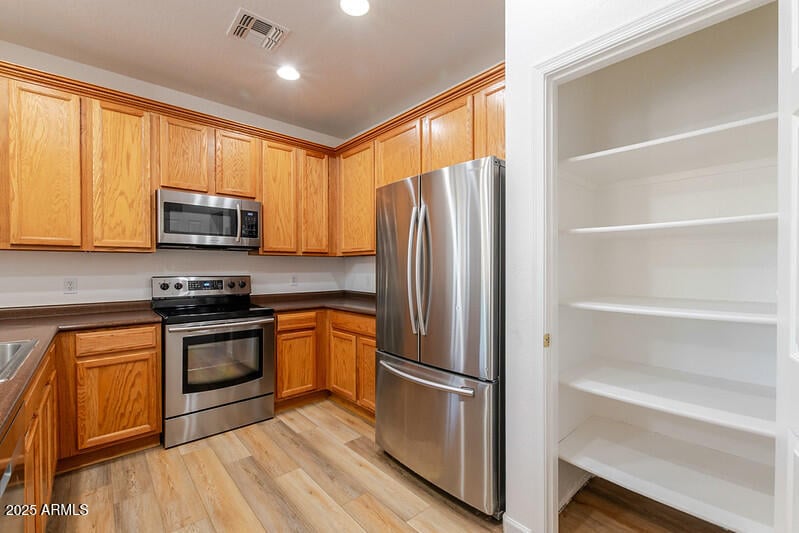 4542 Stoneman Dr, Phoenix, AZ 85086