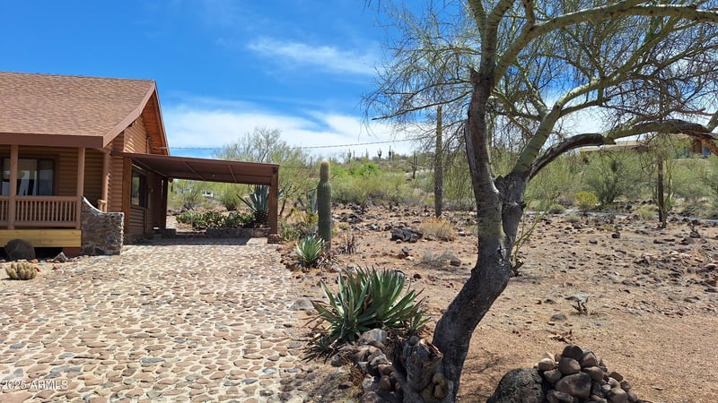 45427 14th St, New River, AZ 85087