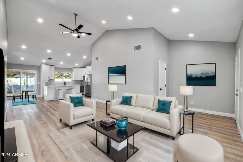 4544 E Sunrise Dr, Phoenix, AZ 85044