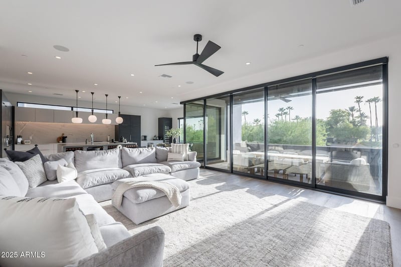 4544 Evans Dr, Scottsdale, AZ 85251