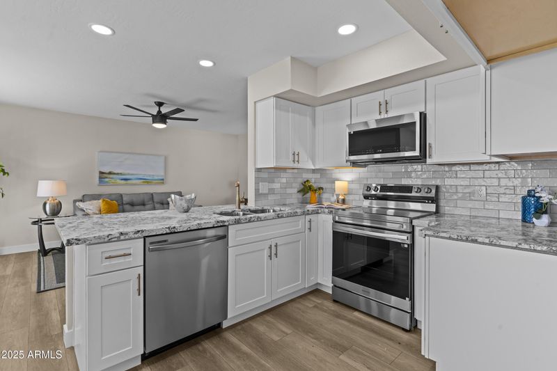4545 E Mcneil St, Phoenix, AZ 85044