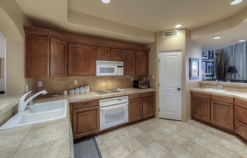 4545 N 42nd St #3, Phoenix, AZ 85018