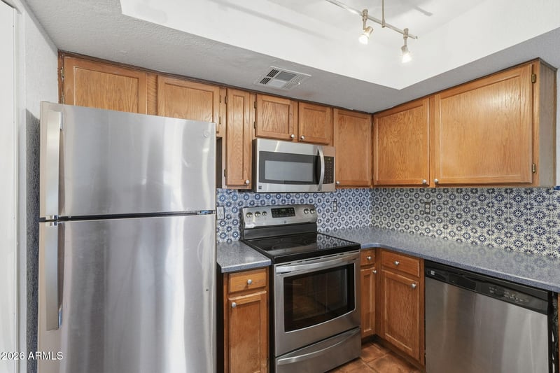 4545 N 67th Ave #2420, Phoenix, AZ 85033