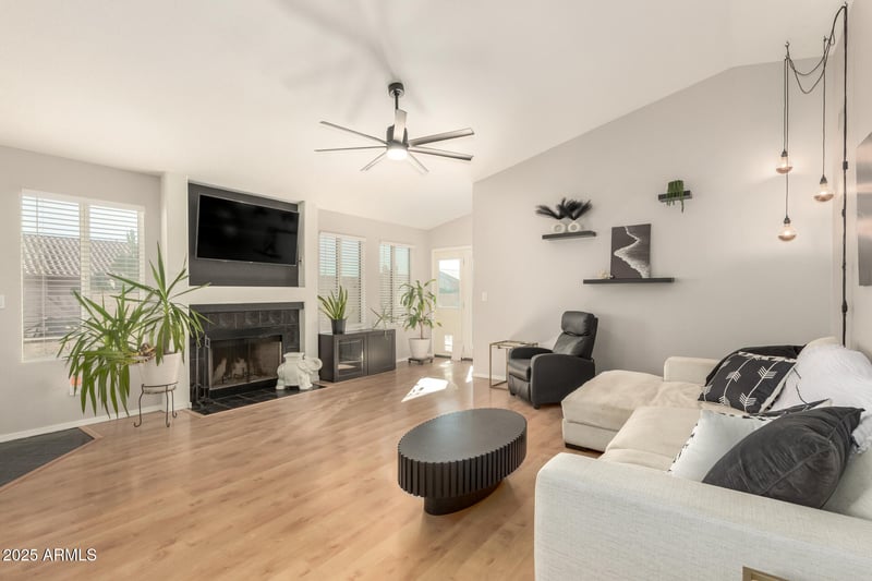 4545 Woodland Dr, Phoenix, AZ 85048