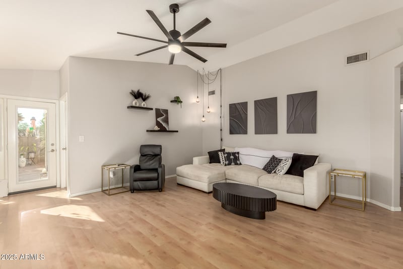 4545 Woodland Dr, Phoenix, AZ 85048