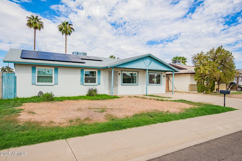 4546 Sanna St, Glendale, AZ 85302