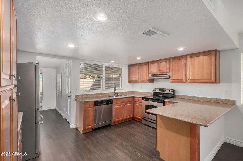 4546 W Onyx Ave, Glendale, AZ 85302