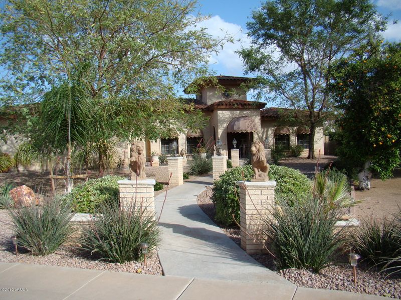 4547 E Fairfield Cir, Mesa, AZ 85205