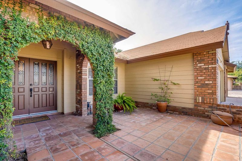 4547 E Sunnyside Ln, Phoenix, AZ 85032