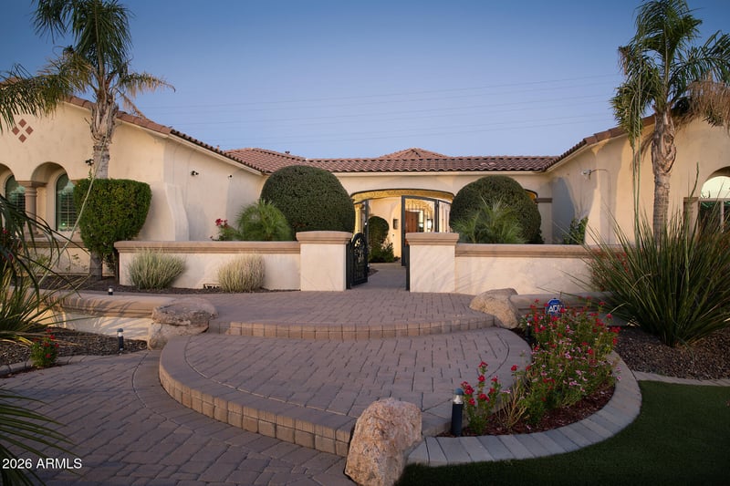 4547 Banning Dr, Gilbert, AZ 85297