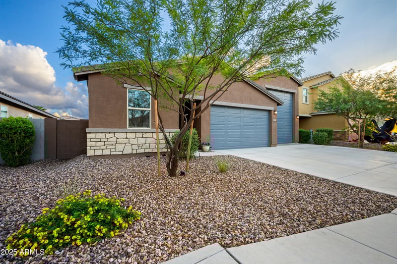 4547 Suncup Dr, San Tan Valley, AZ 85144