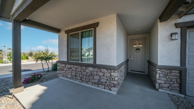 4548 Charlie Dr, San Tan Valley, AZ 85144