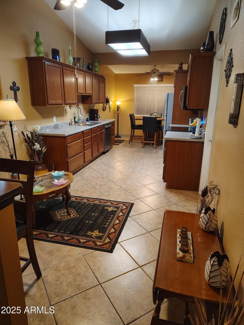 455 Delaware Dr #124, Apache Junction, AZ 85120