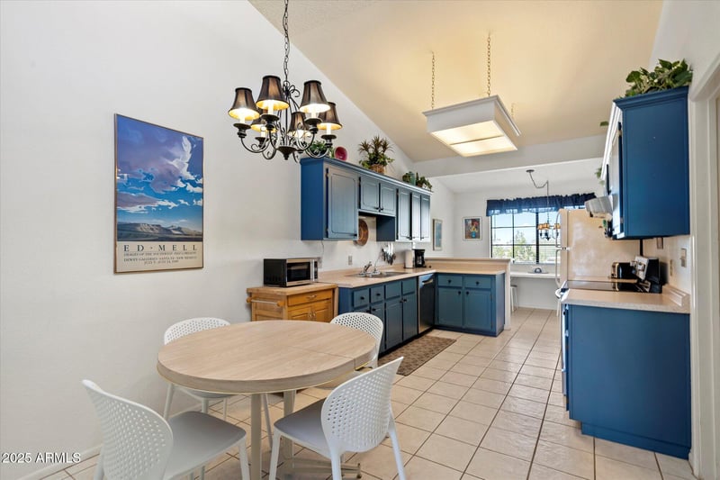 455 Delaware Dr #128, Apache Junction, AZ 85120