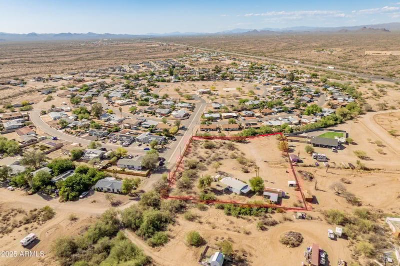 455 Green Rd, Morristown, AZ 85342