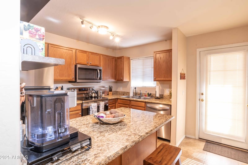 455 Mesa Dr #104, Mesa, AZ 85210