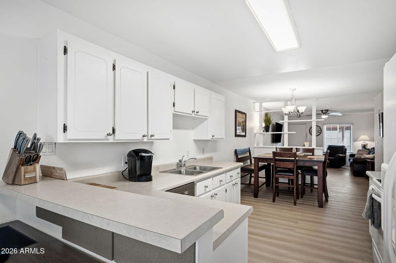 455 S Delaware Dr #129, Apache Junction, AZ 85120