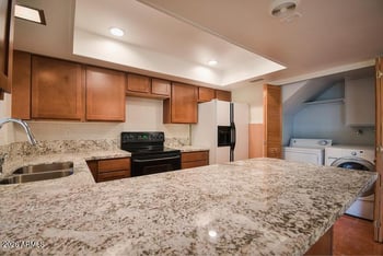 4550 15th Ave, Phoenix, AZ 85015