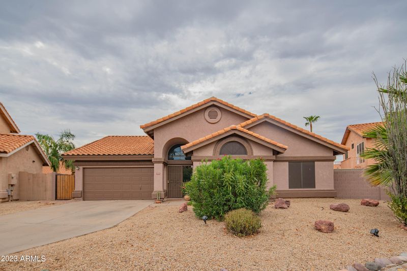 4551 E Bluefield Ave, Phoenix, AZ 85032