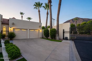 4552 52nd Pl, Phoenix, AZ 85018