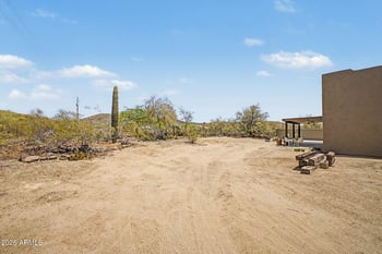 45525 20th St, New River, AZ 85087