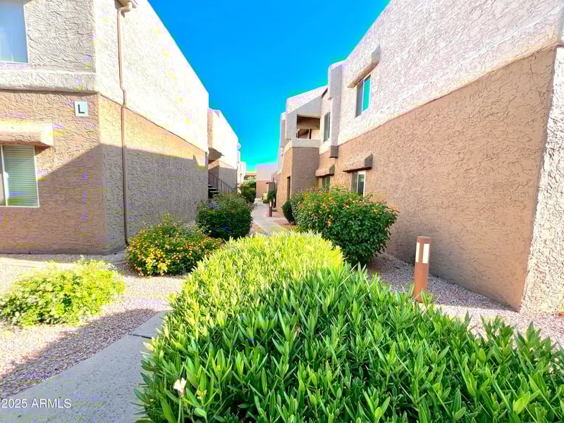 4554 Paradise Village Pw #133, Phoenix, AZ 85032
