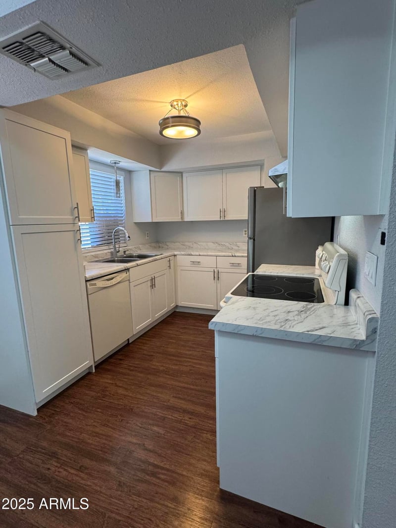 4554 Paradise Village Pw #149, Phoenix, AZ 85032