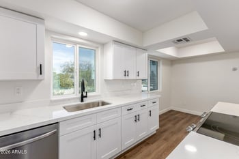 4554 Paradise Village Pw #227, Phoenix, AZ 85032