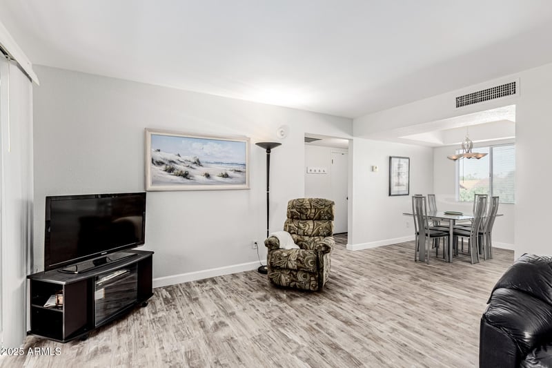 4554 Paradise Village Pw #249, Phoenix, AZ 85032