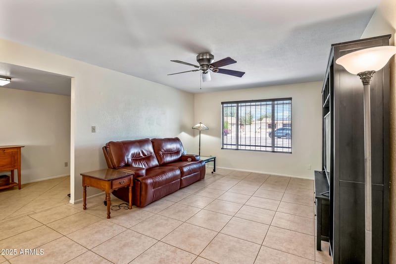 4554 Sunnyside Ave, Glendale, AZ 85304