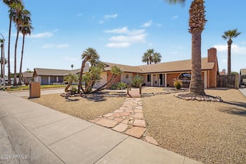 4555 Echo Ln, Glendale, AZ 85302