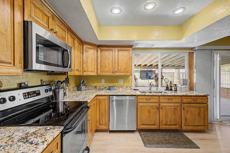 4555 Echo Ln, Glendale, AZ 85302