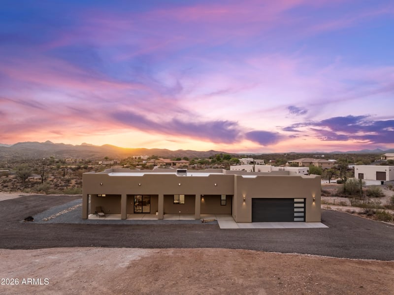 45589 San Domingo Peak Trl, Morristown, AZ 85342