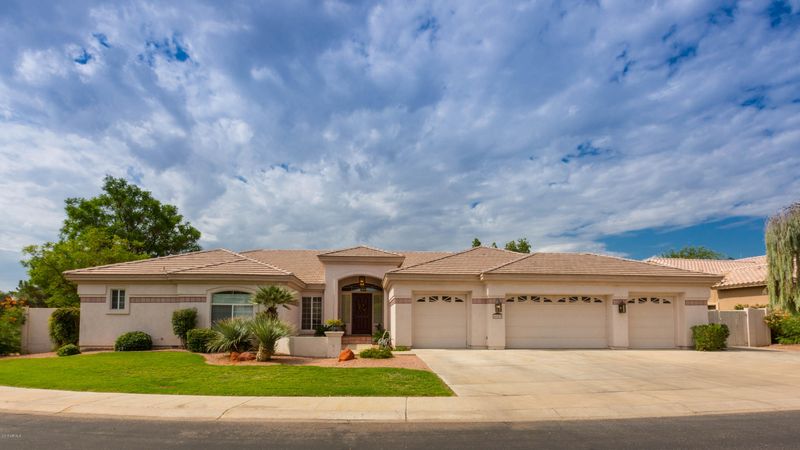 4559 E Cochise Rd, Phoenix, AZ 85028