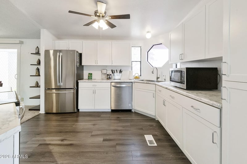 456 83rd Way, Mesa, AZ 85208