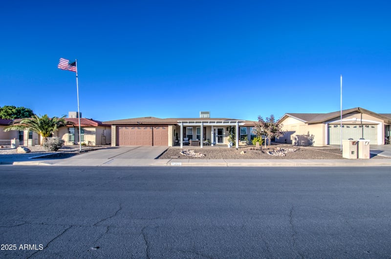 4560 Dolphin Ave, Mesa, AZ 85206