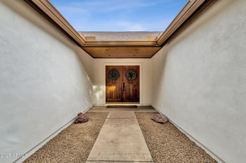 4560 Sunrise Dr, Phoenix, AZ 85044