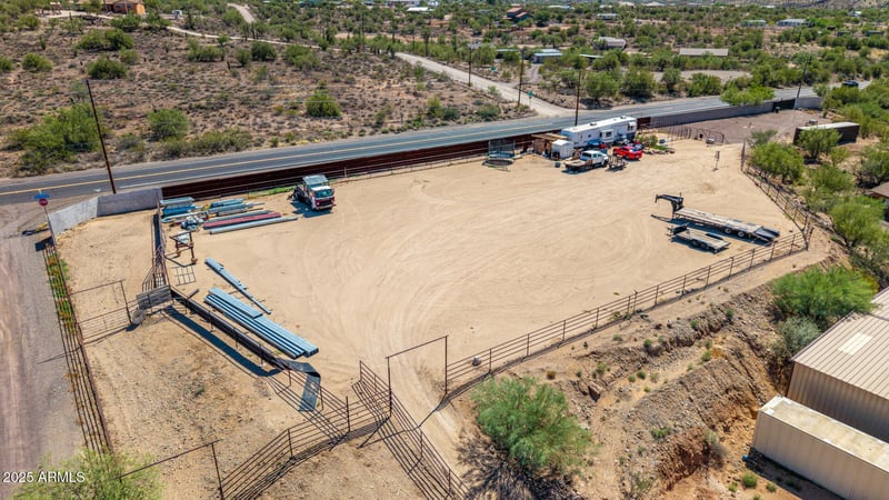 45602 New River Rd, New River, AZ 85087