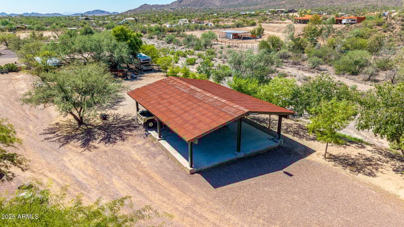 45602 New River Rd, New River, AZ 85087