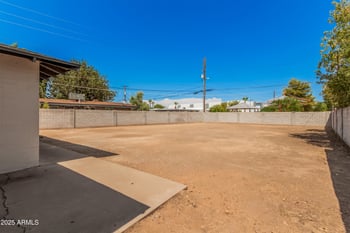 4561 12th Ave, Phoenix, AZ 85013
