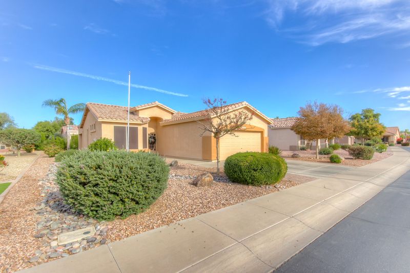 4562 E Strawberry Dr, Gilbert, AZ 85298