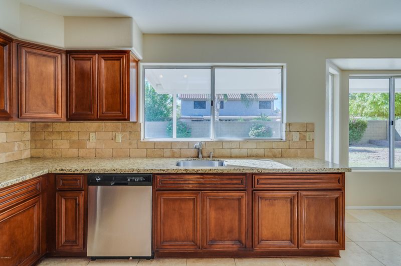 4565 E Villa Rita Dr, Phoenix, AZ 85032