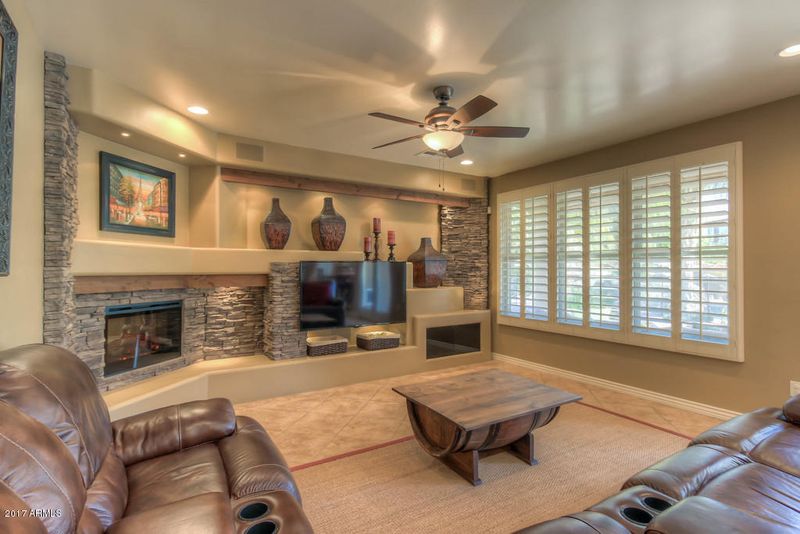 4570 E Waterman St, Gilbert, AZ 85297