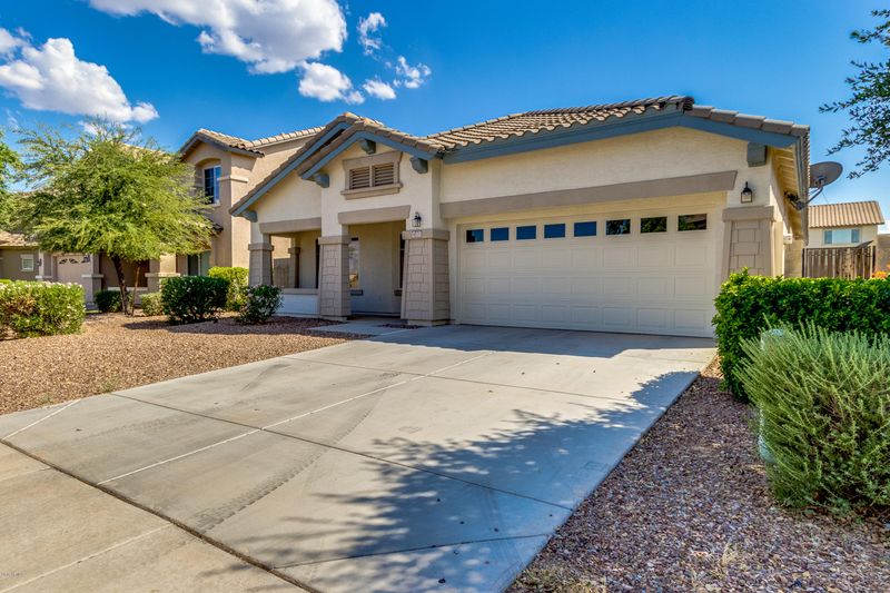 4573 E County Down Dr, Chandler, AZ 85249
