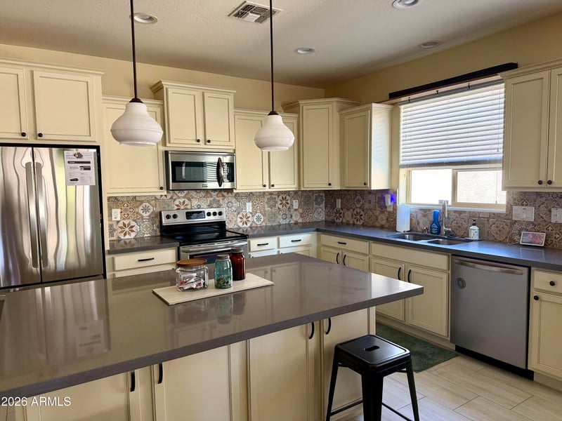 4573 Rhyolite Dr, San Tan Valley, AZ 85143