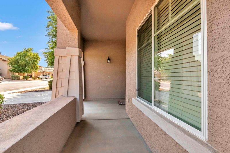 4582 E County Down Dr, Chandler, AZ 85249