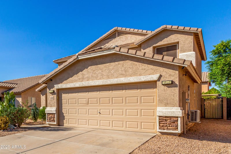 4586 Silverbell Rd, San Tan Valley, AZ 85143