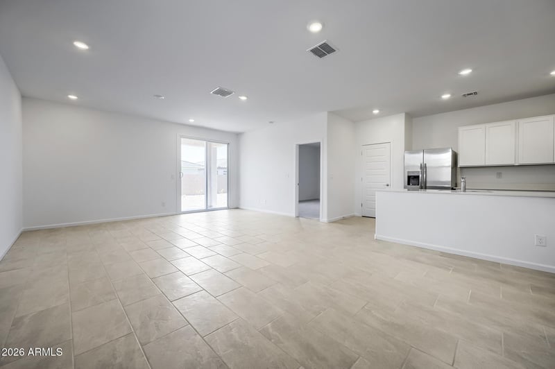 4587 Kenneth Ln, San Tan Valley, AZ 85143