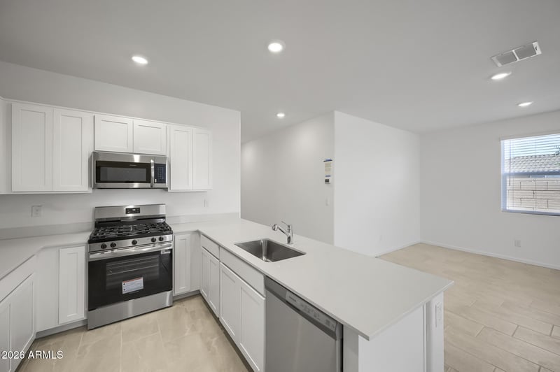 4587 Kenneth Ln, San Tan Valley, AZ 85143