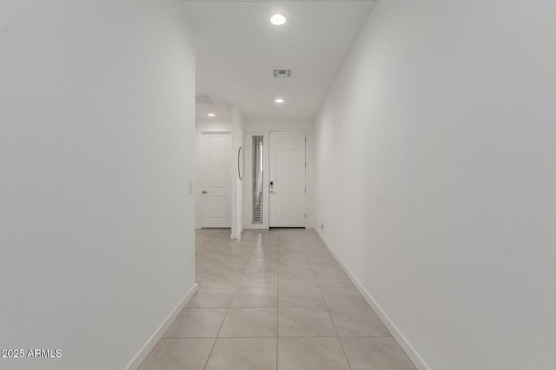 4587 Stickleaf Way, San Tan Valley, AZ 85144